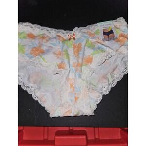 Medium Saint Eve Soft Cotton Hipster NWT